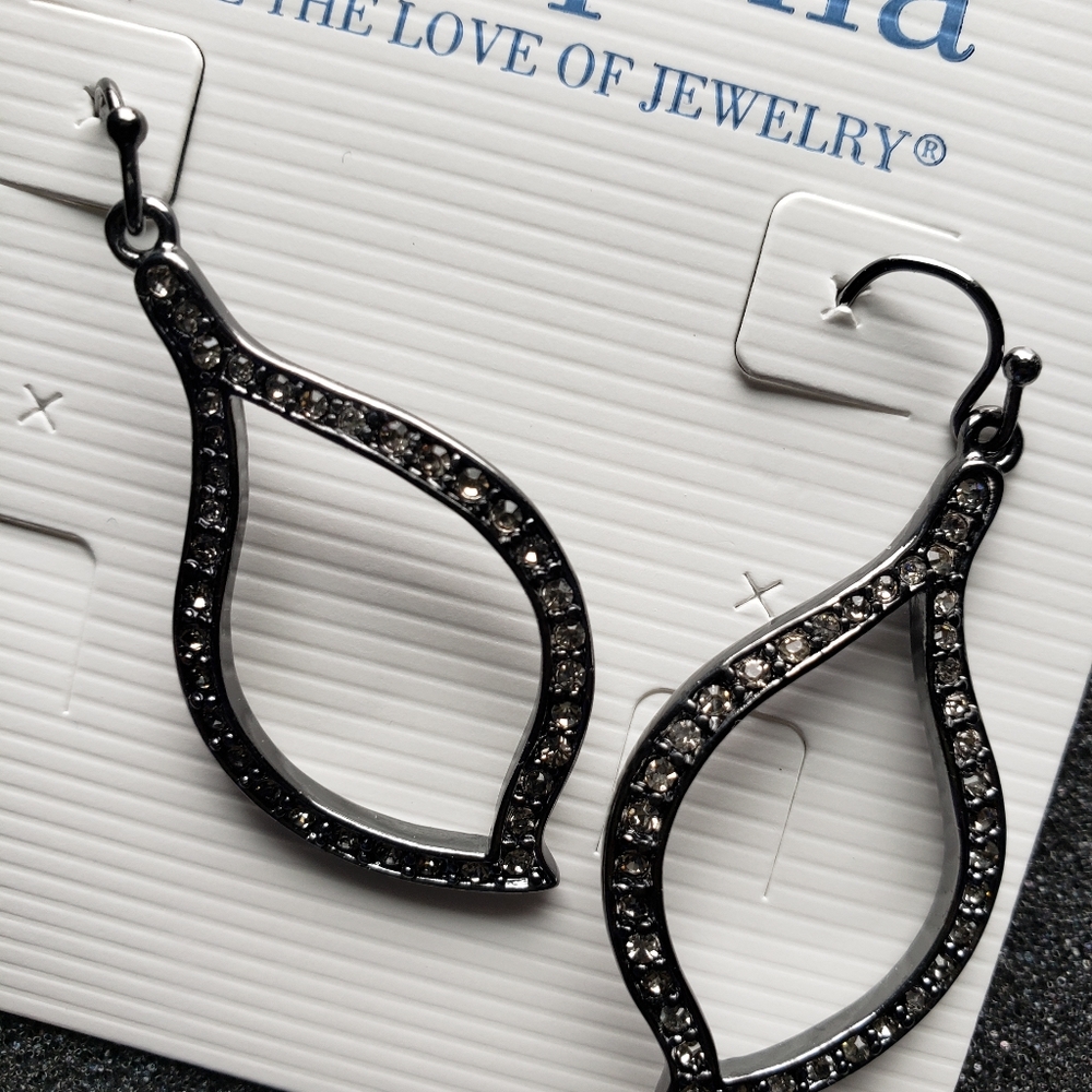 Lia Sophia "TEMPEST" Fashion Earrings